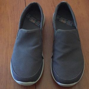 Teva Wander Men size 10.5 grey